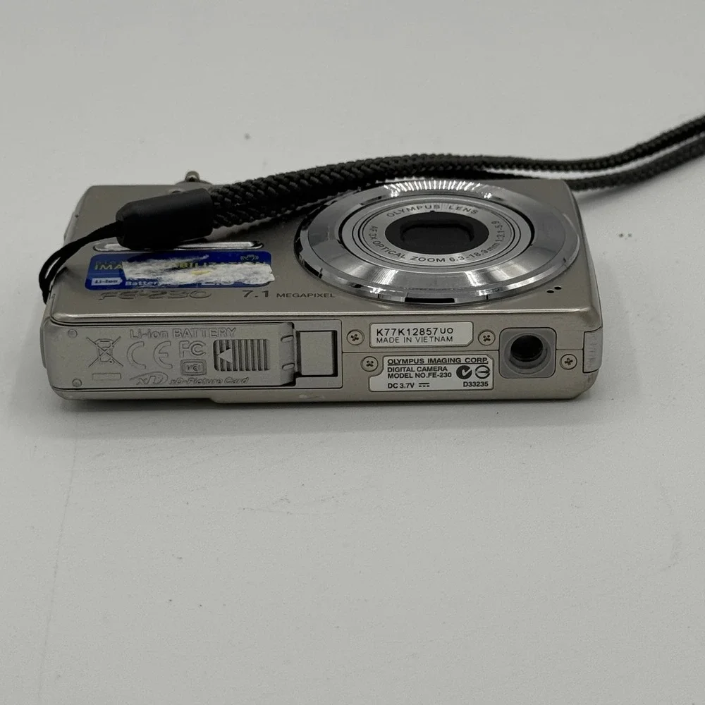 Olympus FE-230 Silver 7.1MP Digital Camera 3x Optical Zoom Compact Tested/ Works